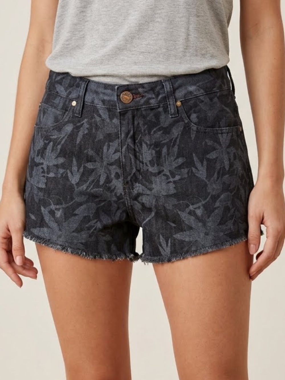 Cantão jeans shorts size 10